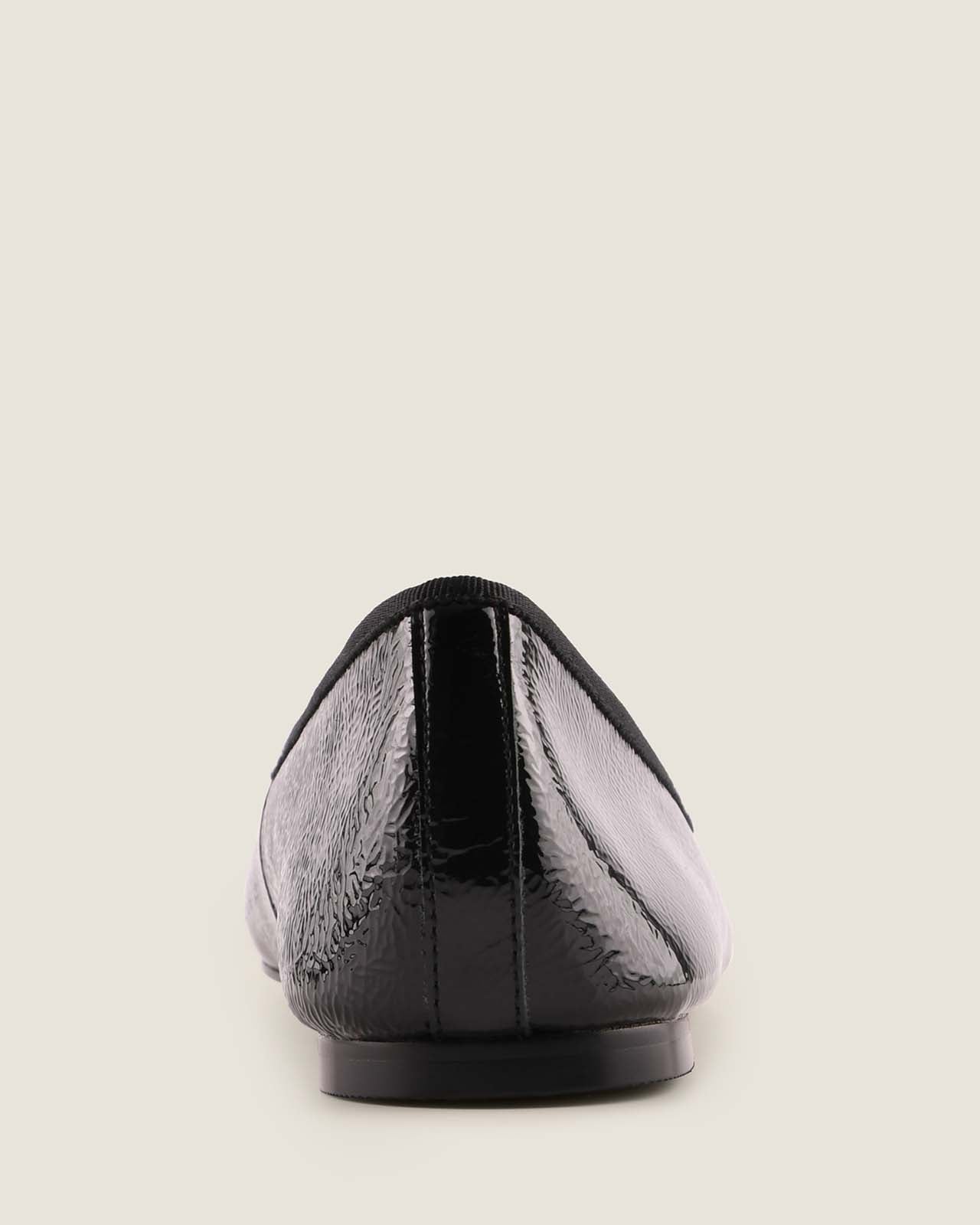 POET BALLET FLATS BLACK CRINKLE PATENT