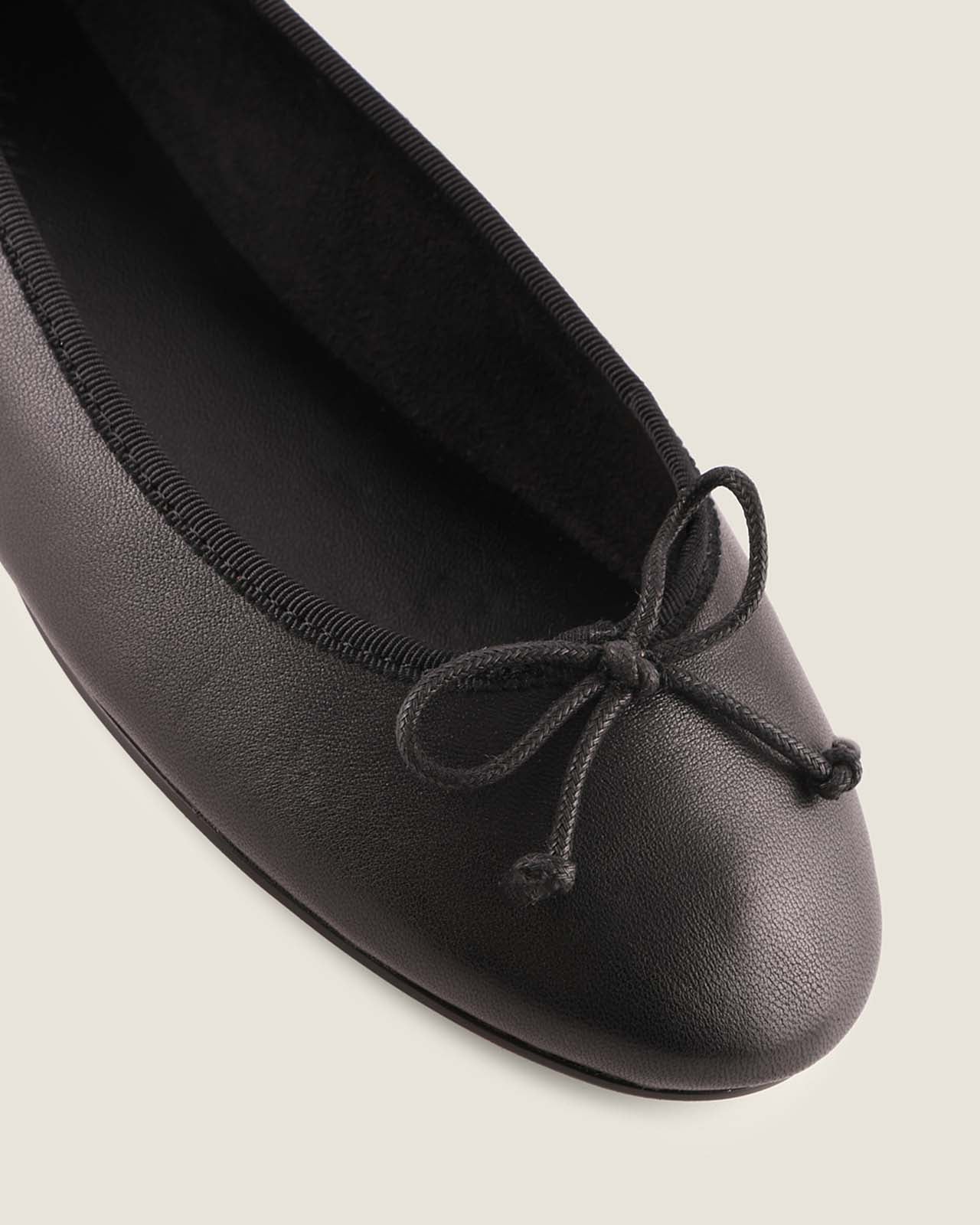POET BALLET FLATS BLACK LEATHER