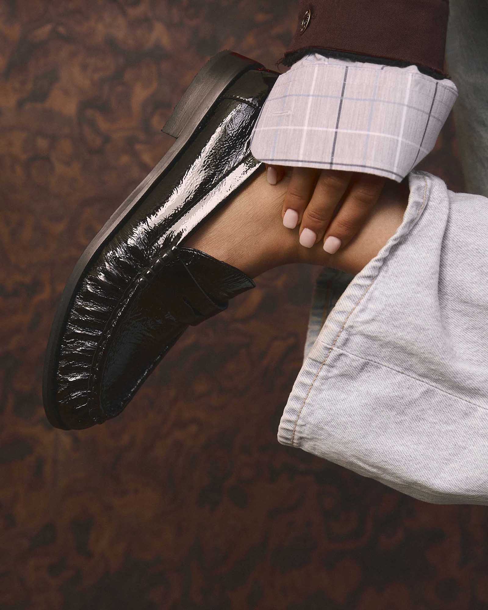 LOUDI LOAFERS BLACK CRINKLE PATENT